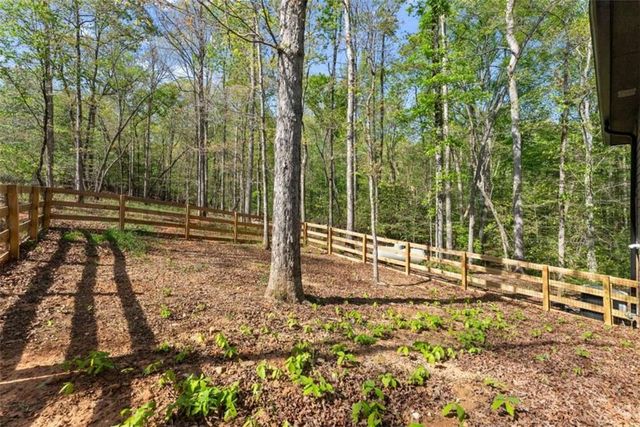 162 Hickory Ridge Drive, Cleveland, GA 30528