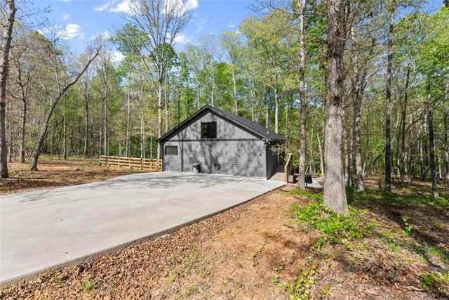 162 Hickory Ridge Drive, Cleveland, GA 30528