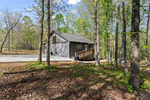 162 Hickory Ridge Drive, Cleveland, GA 30528