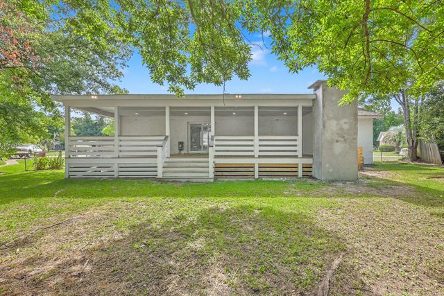 234 Columbia Drive, Ladson, SC 29456