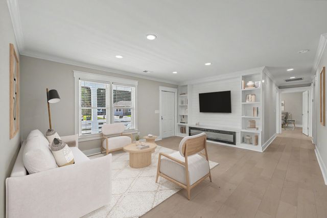 234 Columbia Drive, Ladson, SC 29456