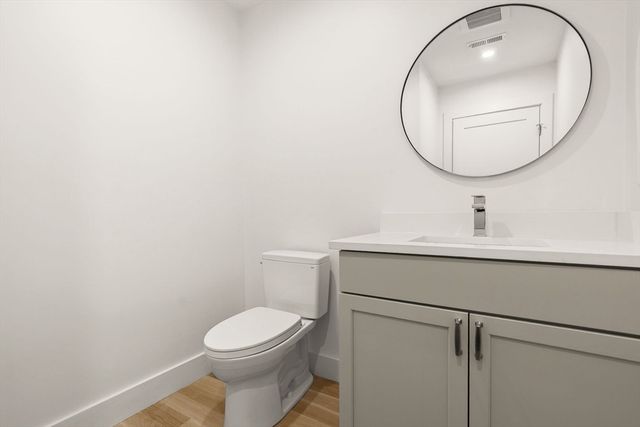 147 W 8th St, Boston, MA 02127