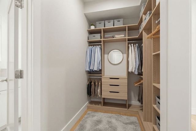 147 W 8th St, Boston, MA 02127