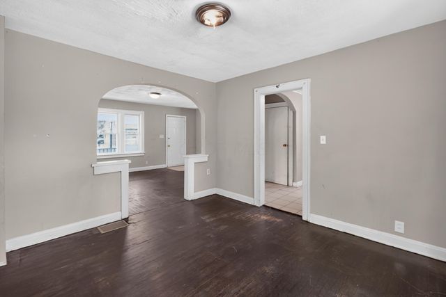 550 Wrexham Avenue, Columbus, OH 43223