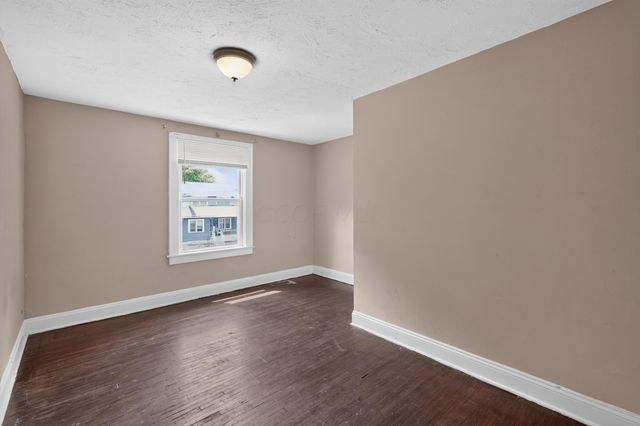 550 Wrexham Avenue, Columbus, OH 43223