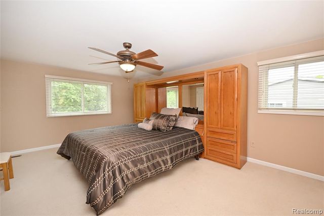 1958 Chancery Drive, Troy, MI 48085
