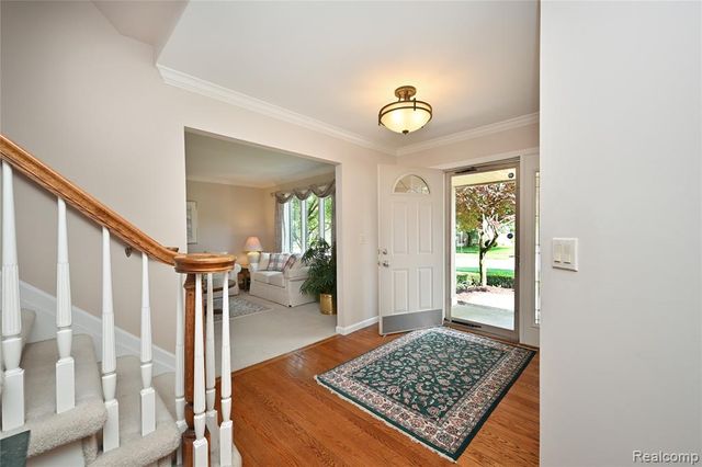 1958 Chancery Drive, Troy, MI 48085