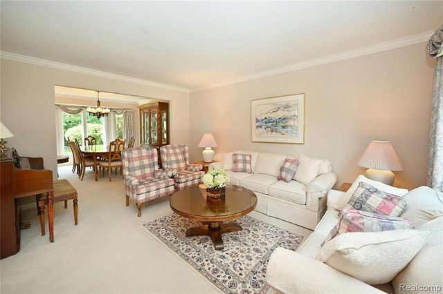 1958 Chancery Drive, Troy, MI 48085