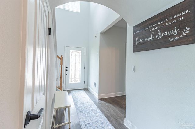 2025 Sunset Pine Way, Gulf Breeze, FL 32563