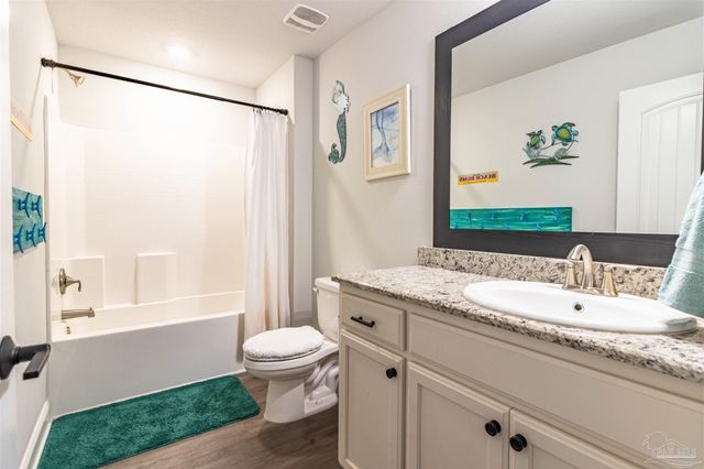 2025 Sunset Pine Way, Gulf Breeze, FL 32563