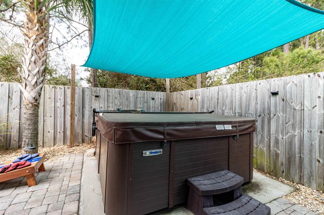 2025 Sunset Pine Way, Gulf Breeze, FL 32563