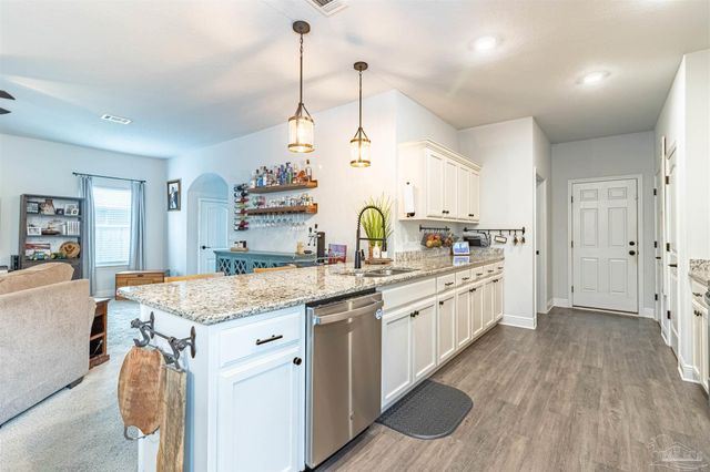 2025 Sunset Pine Way, Gulf Breeze, FL 32563