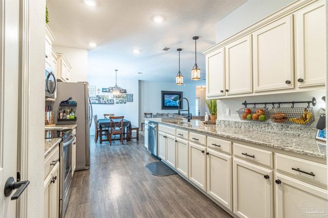 2025 Sunset Pine Way, Gulf Breeze, FL 32563