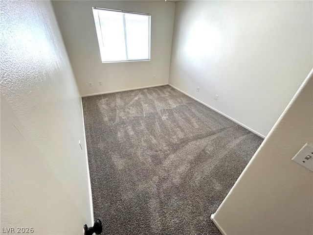 4916 River Splash Avenue, Las Vegas, NV 89131