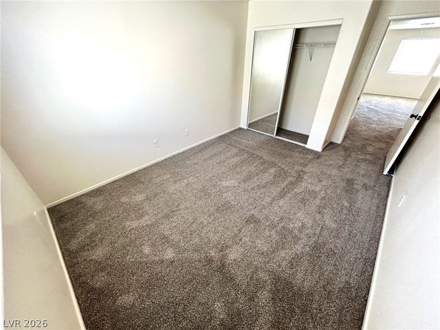 4916 River Splash Avenue, Las Vegas, NV 89131