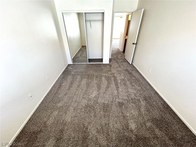 4916 River Splash Avenue, Las Vegas, NV 89131