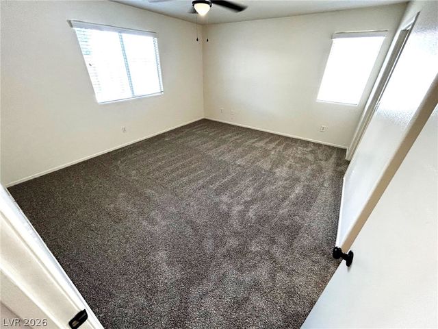 4916 River Splash Avenue, Las Vegas, NV 89131