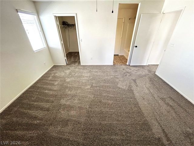 4916 River Splash Avenue, Las Vegas, NV 89131