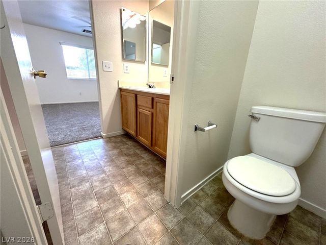 4916 River Splash Avenue, Las Vegas, NV 89131
