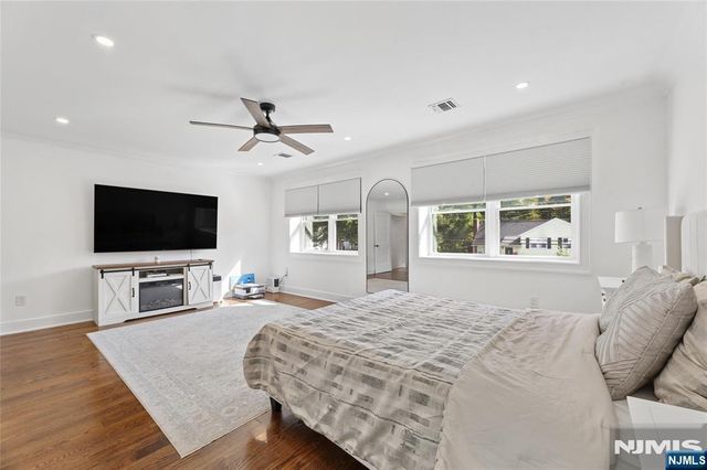 1 John Street, Norwood, NJ 07648