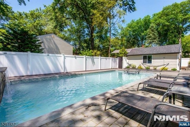 1 John Street, Norwood, NJ 07648