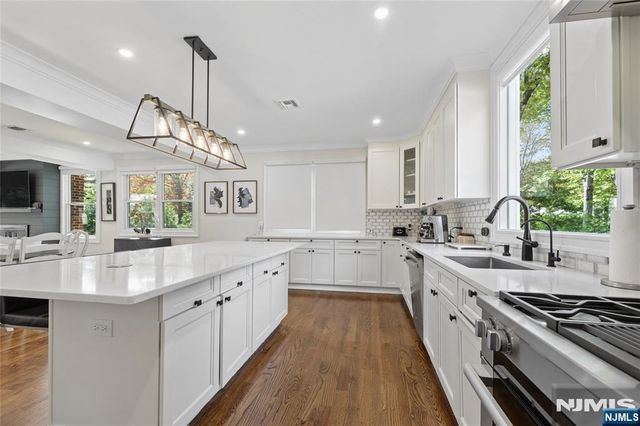 1 John Street, Norwood, NJ 07648