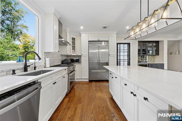 1 John Street, Norwood, NJ 07648