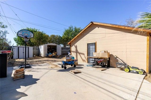 1208 E Avenue R2, Palmdale, CA 93550