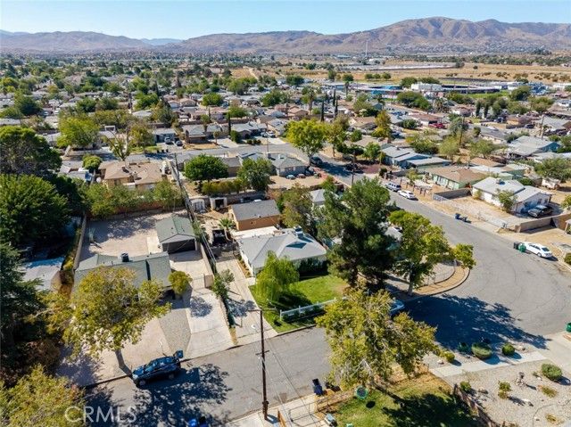 1208 E Avenue R2, Palmdale, CA 93550