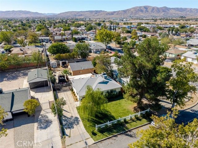 1208 E Avenue R2, Palmdale, CA 93550