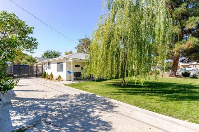 1208 E Avenue R2, Palmdale, CA 93550