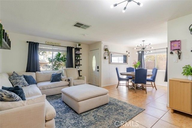 1208 E Avenue R2, Palmdale, CA 93550