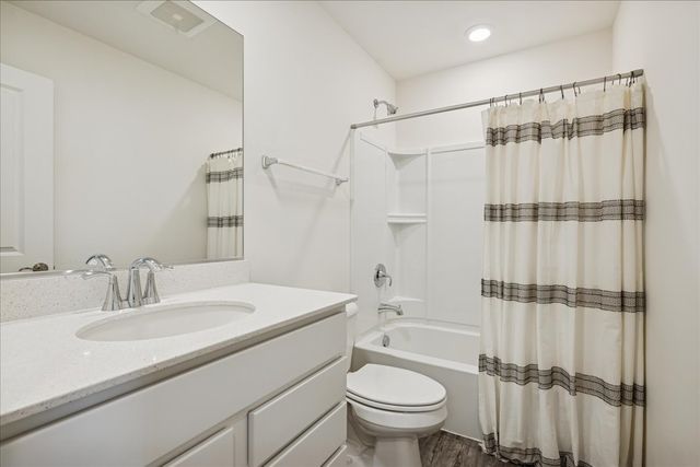 542 Cimmaron Circle, Crystal Lake, IL 60012