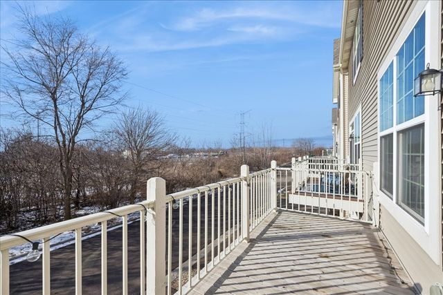 542 Cimmaron Circle, Crystal Lake, IL 60012