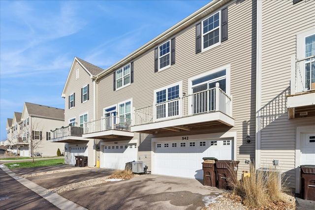 542 Cimmaron Circle, Crystal Lake, IL 60012