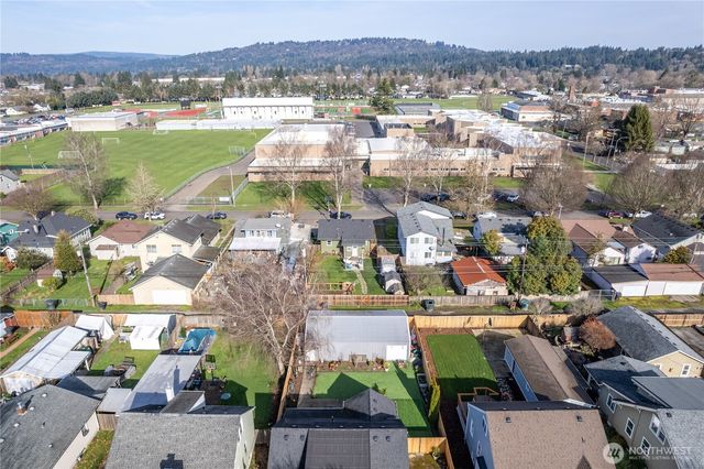 2829 Hemlock Street, Longview, WA 98632