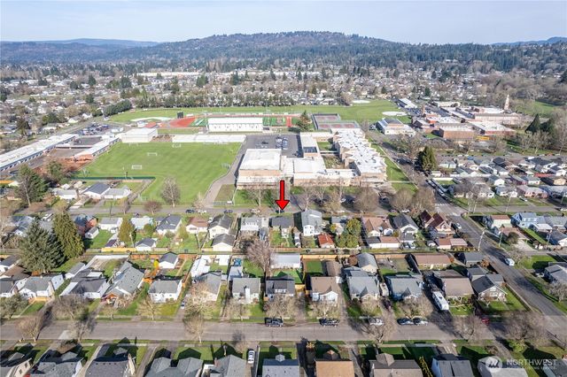 2829 Hemlock Street, Longview, WA 98632