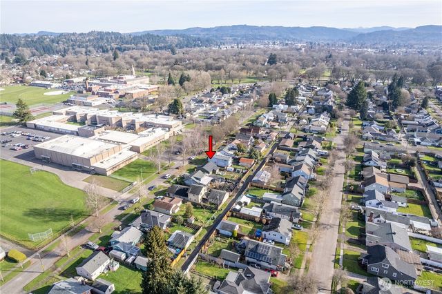2829 Hemlock Street, Longview, WA 98632