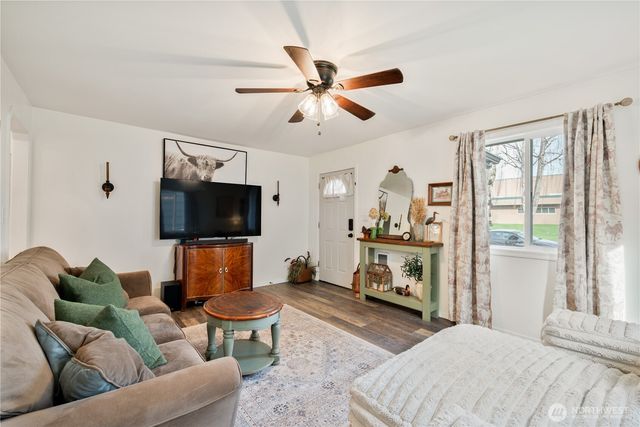 2829 Hemlock Street, Longview, WA 98632