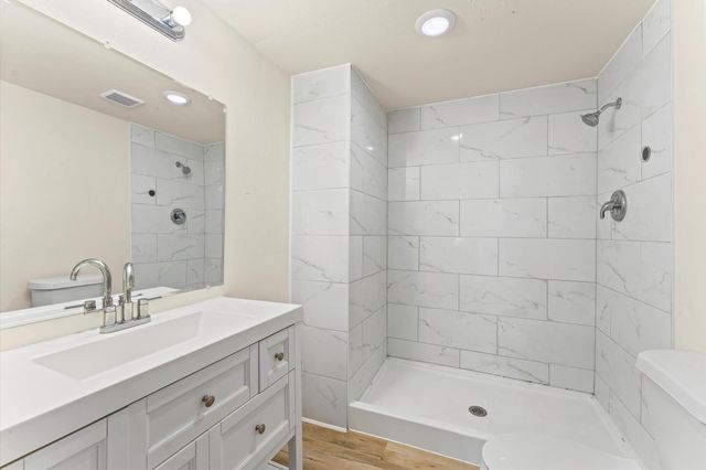 1106 5th Street, Hempstead, TX 77445