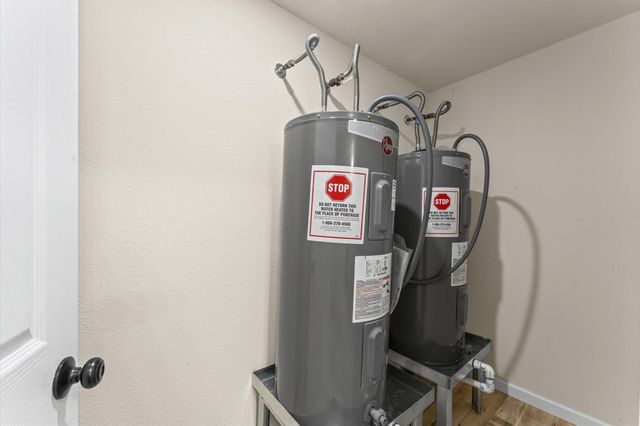 1106 5th Street, Hempstead, TX 77445