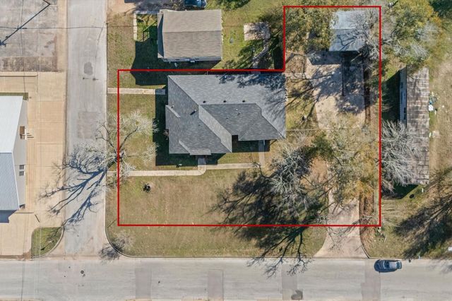 1106 5th Street, Hempstead, TX 77445