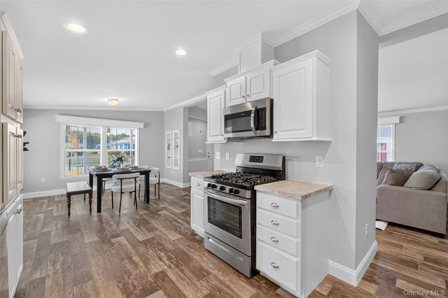 13 Orlando Drive, Poughkeepsie, NY 12603