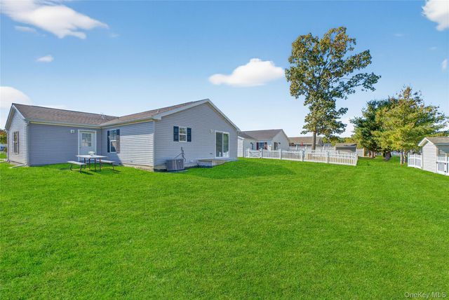 13 Orlando Drive, Poughkeepsie, NY 12603