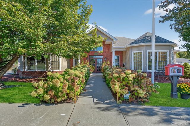 13 Orlando Drive, Poughkeepsie, NY 12603