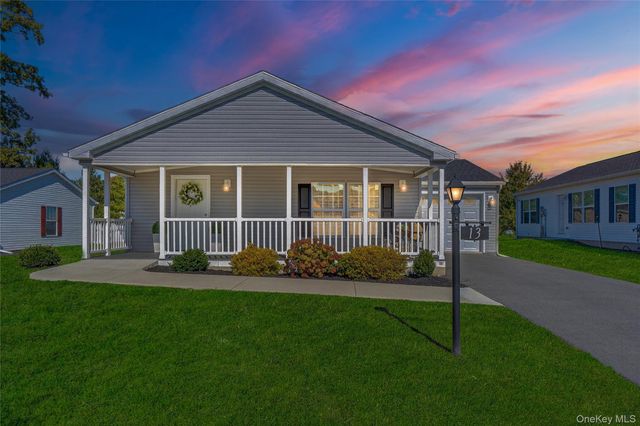 13 Orlando Drive, Poughkeepsie, NY 12603