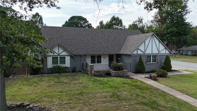 700 Janet Street, Springdale, AR 72762