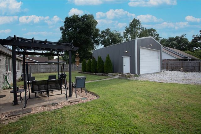 700 Janet Street, Springdale, AR 72762