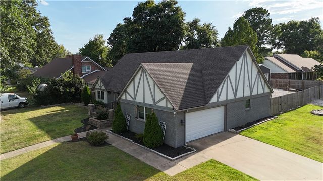 700 Janet Street, Springdale, AR 72762