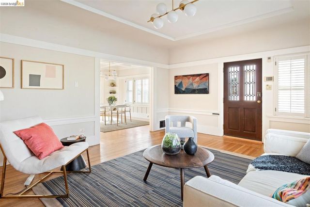 685 685 Calmar Ave, Oakland, CA 94610